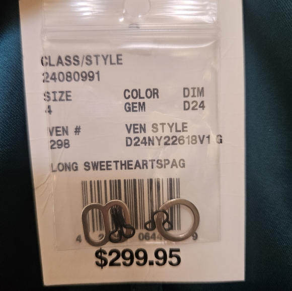 PROM DRESS - Picture 6 of 6